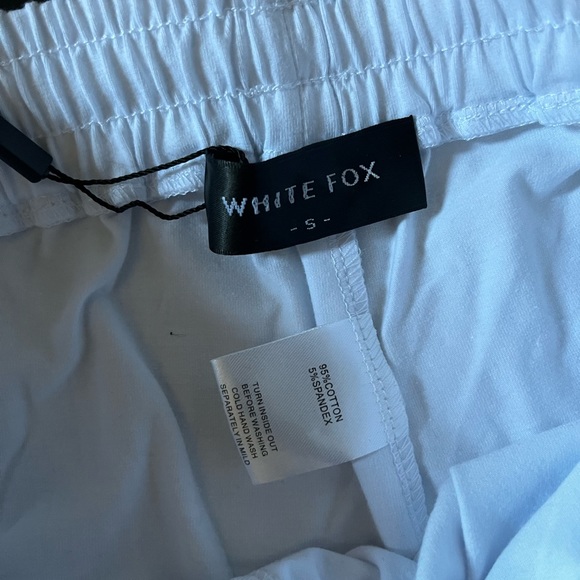 White Fox Boutique Another Level Relaxed Shorts White - Picture 5 of 7